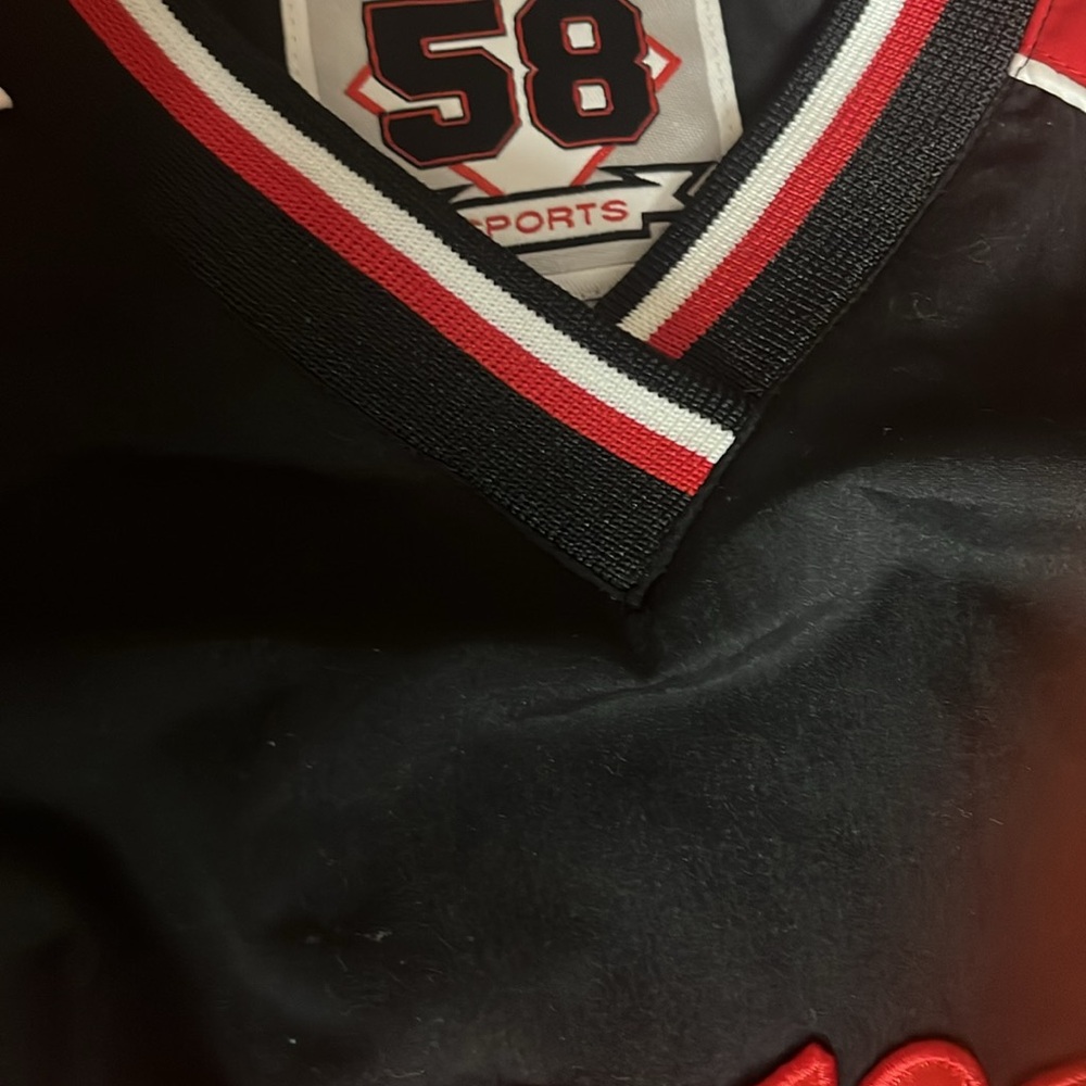 GEORGIA,Vintage sweatshirt, Size Large, great condition, black and red, Georgia - Picture 5 of 8